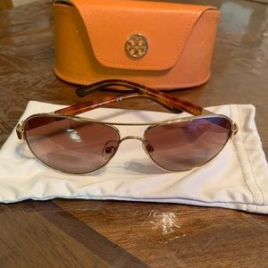 Aviator sunglasses